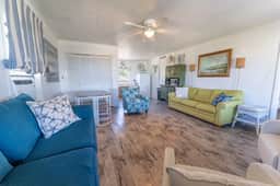 Bare Feet Retreat - Image 5
